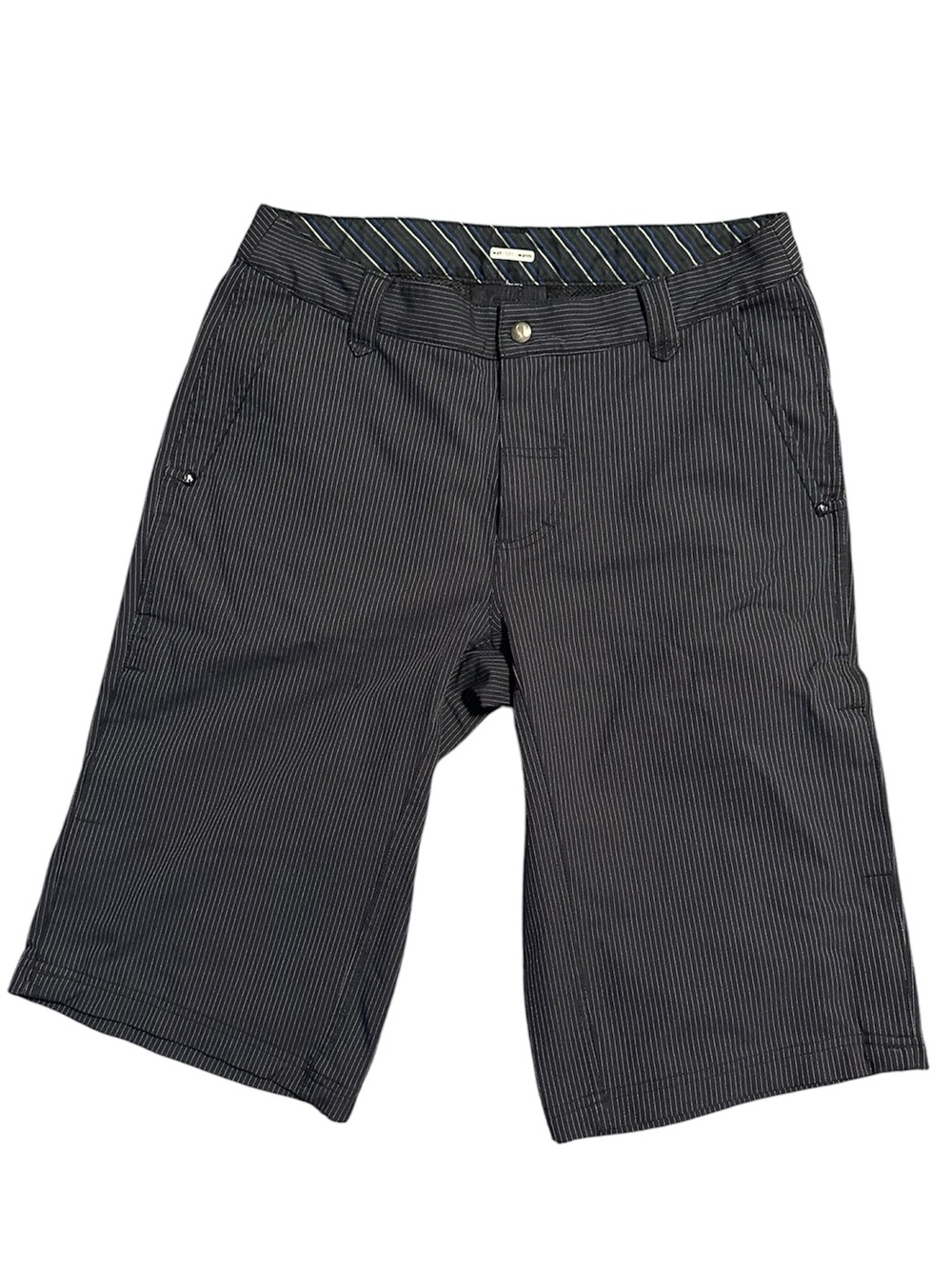 Lululemon Men’s Pinstripe Shorts – Size 32.
